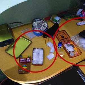 泸州1女4男他们在房间干什么？警察蜀黍告诉你！