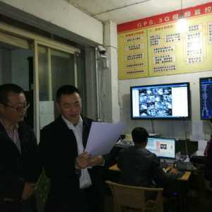 泸州市运管局夜查叙永后春运安全工作