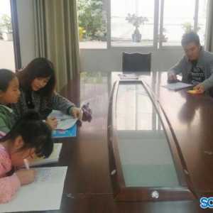 泸州：红星社区“家教加油站”如约开课