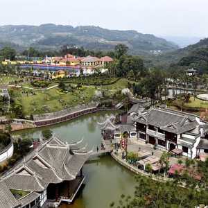 四川泸州迎来春暖花开季 踏青赏花游持续升温