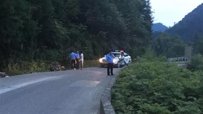 泸州19岁男子因心情不好假报警 13警察连夜拦截追捕