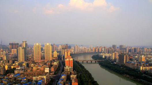 四川第二大城市，竟然相当于1.1个泸州，就算宜宾联合资阳也不敌