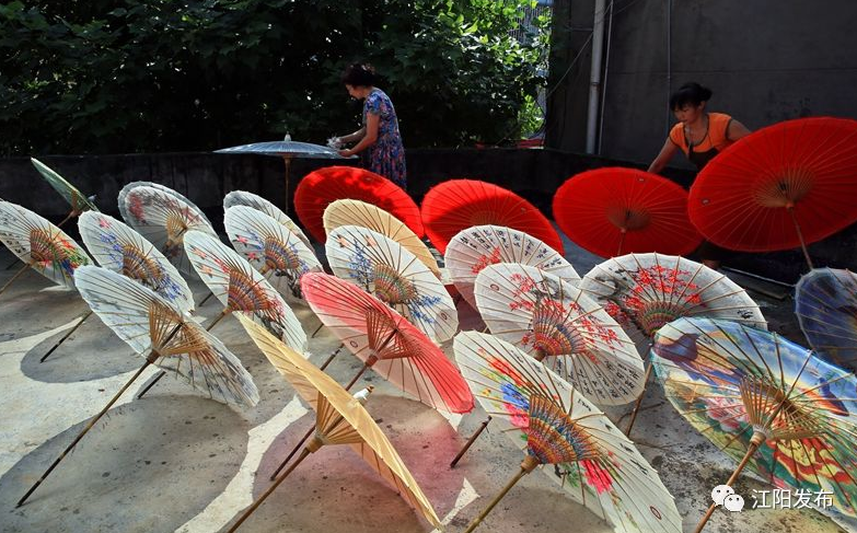 和成龙一起“应邀出席”！江阳分水岭油纸伞绽放亚洲文化嘉年华