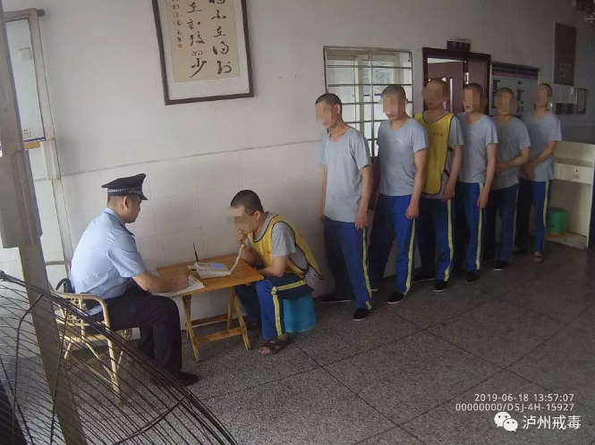 地震牵动人心，电波传递亲情