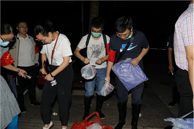 图说|龙马潭区：闻“汛”而动，彻夜坚守