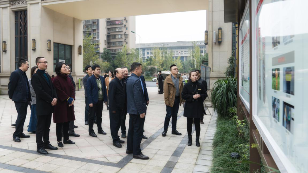 省住房和城乡建设厅到龙马潭区调研智能垃圾分类工作