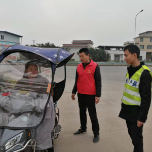 天兴镇开展文明行动日活动