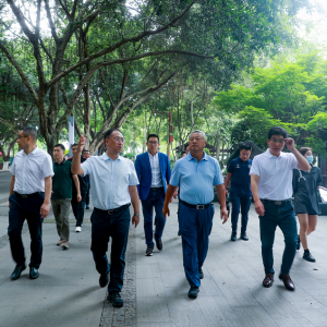智纲智库团队到江阳考察，为江阳经济社会高质量发展出谋划策