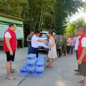 向林镇棉竹村积极开展抗旱减灾活动